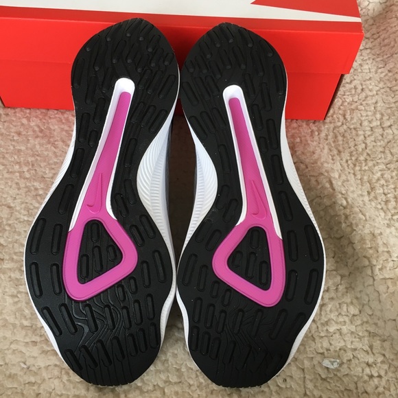 NIB Nike EXP-X14 Sneaker, W 7.5 - Picture 7 of 8